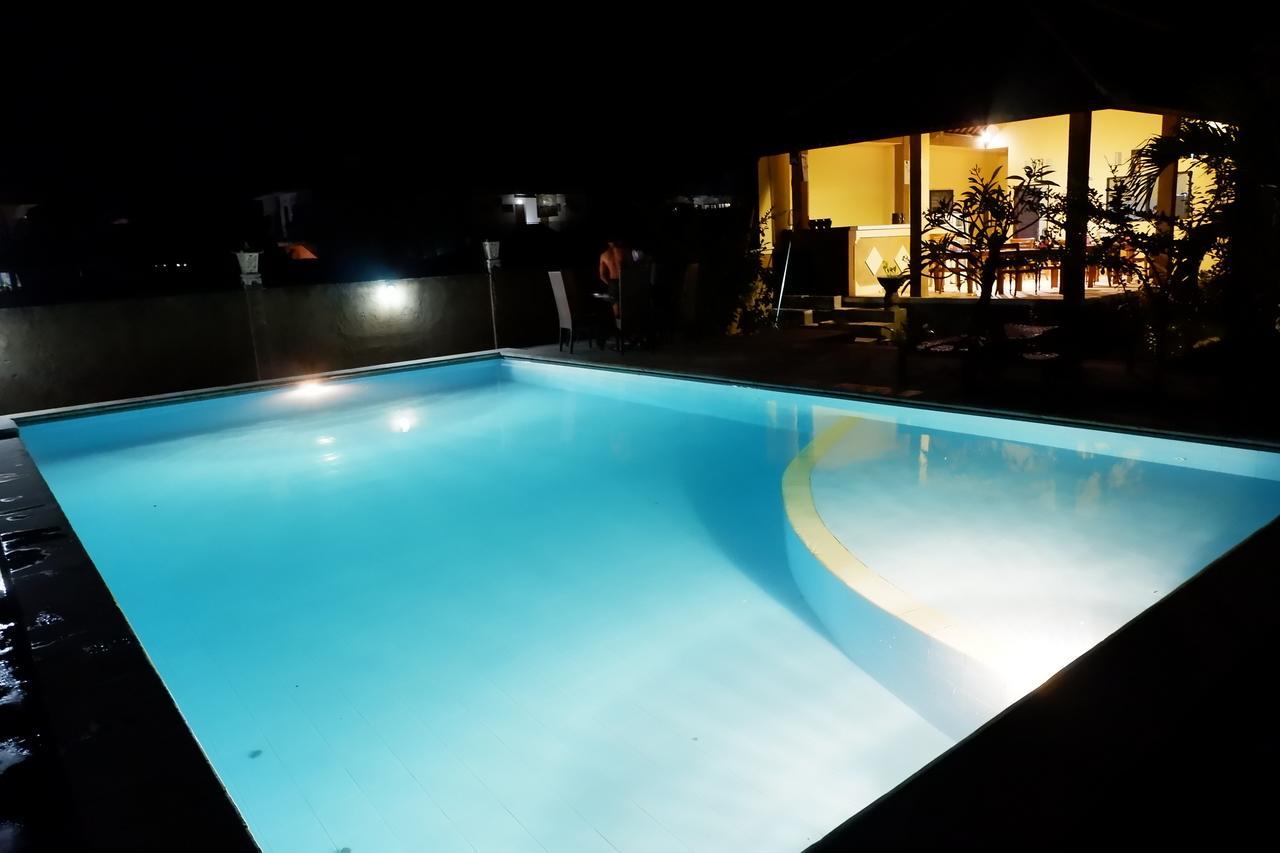 Manik Garam Boutique Villa 아메드 외부 사진
